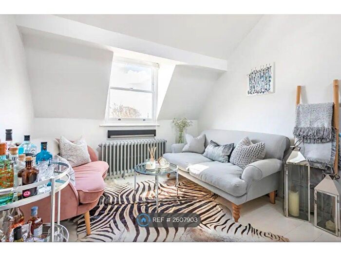 2 Bedroom Flat To Rent In Erlanger House, London, SE14