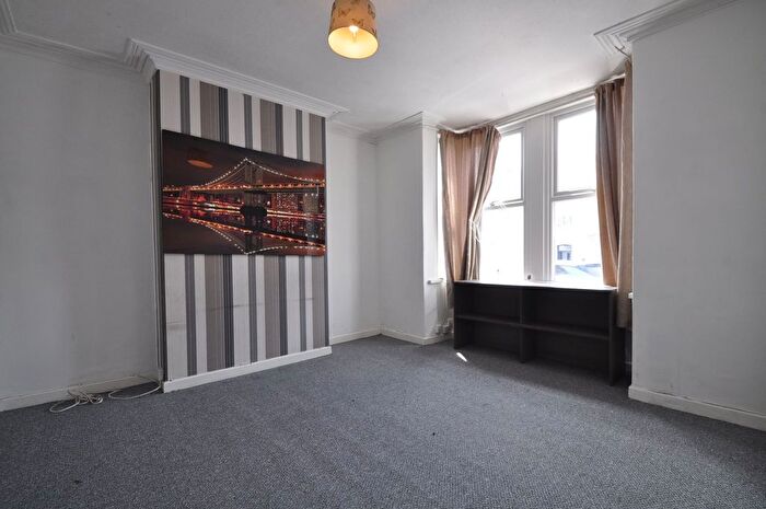 3 Bedroom Terraced House To Rent In Caerleon Road, Newport, NP19