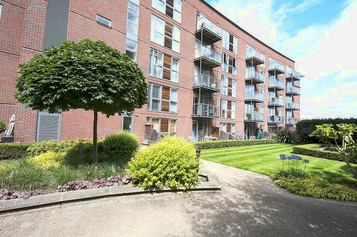 1 Bedroom Apartment To Rent In The Heart, Walton-on-Thames, KT12