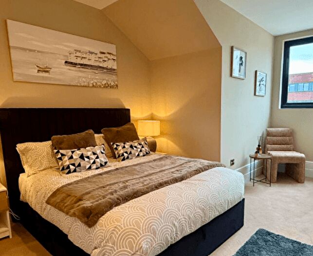 1 Bedroom Flat To Rent In George Street, Wakefield, WF1