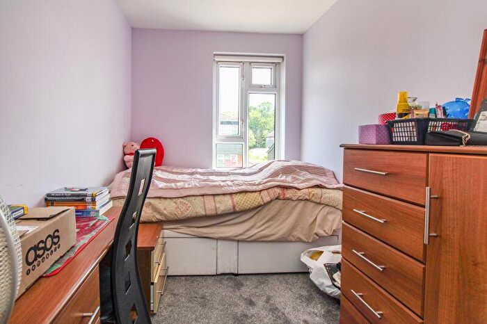 3 Bedroom Terraced House For Sale In Proctor Close, Kempston, MK42
