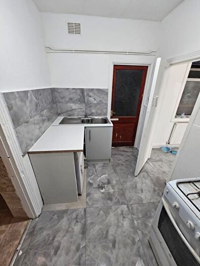 Studio To Rent In Romford Road, London, E12