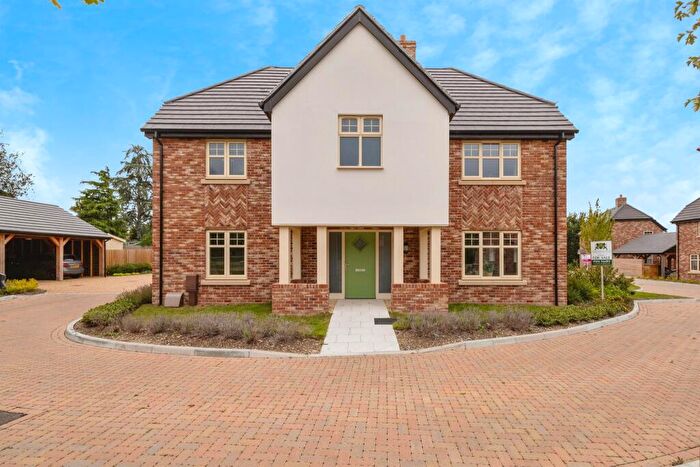 4 Bedroom Detached House For Sale In Crofton View, Stubbington, PO14