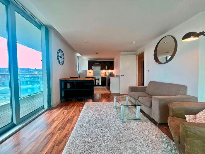 1 Bedroom Flat To Rent In City Point, Solly St, Sheffield, S1