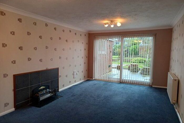 2 Bedroom Bungalow To Rent In Albany Road, Folkestone, CT18