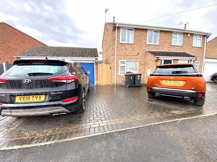 3 Bedroom Semi-Detached House For Sale In Bettina Close, Nuneaton, CV10
