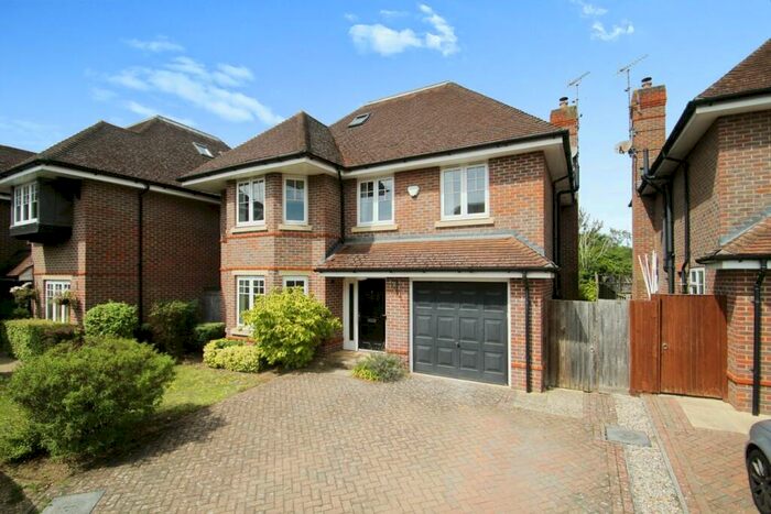 6 Bedroom Detached House To Rent In Northumberland Walk, Richings Park, SL0