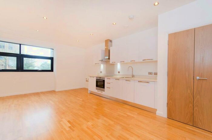 Studio To Rent In Northolt Road, South Harrow, Harrow, HA2