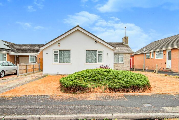 3 Bedroom Bungalow To Rent In Merley, Wimborne, Dorset, BH21