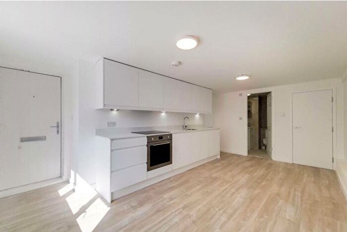 Studio To Rent In Finchley Road, Temple Fortune, NW11