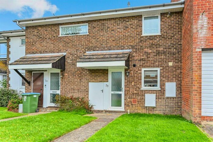 1 Bedroom Apartment To Rent In Lamorna Gardens, Westergate, PO20