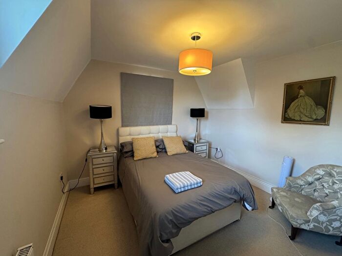 2 Bedroom Property To Rent In Coach House, Crownfields, Sevenoaks, TN13