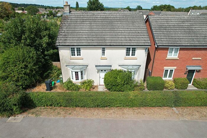4 Bedroom Detached House For Sale In The Fairways, Huntley, Gloucester, GL19