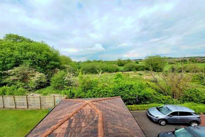 5 Bedroom Detached House To Rent In Hawthorn Way, Manchester, M28