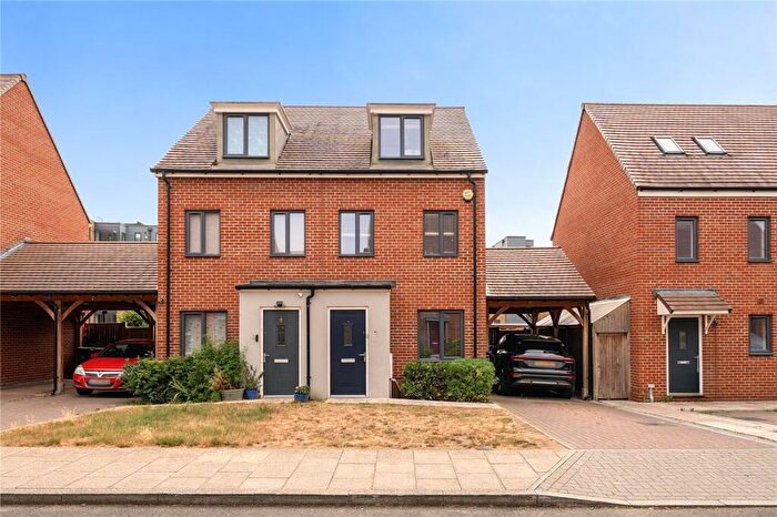 3 Bedroom Semi-Detached House For Sale In Mercer Avenue, Castle Hill, Ebbsfleet Valley, DA10