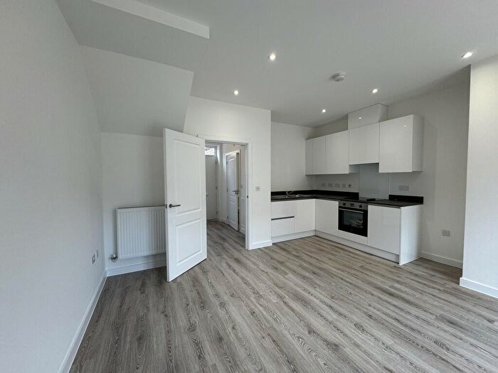 3 Bedroom Terraced House To Rent In Lanchester Close, Belgrave Village, B12