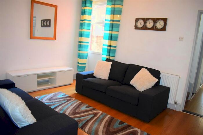 4 Bedroom Terraced House To Rent In Percy Road, Southsea, PO4