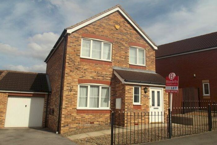 3 Bedroom Link Detached House To Rent In Paddock Drive, Rotherham, S66