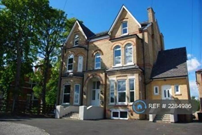 8 Bedroom Semi-Detached House To Rent In Wilbraham Road, Manchester, M14