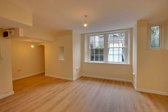 Studio To Rent In Wells Road, Bath, BA2