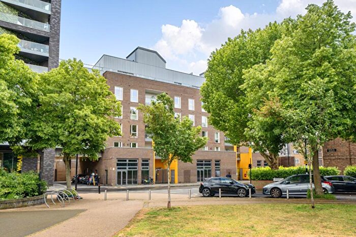 2 Bedroom Apartment For Sale In Creekside, London, Greater London, SE8