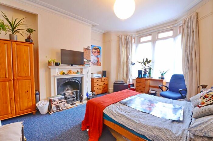 5 Bedroom House To Rent In Dongola Road, Bristol, BS7