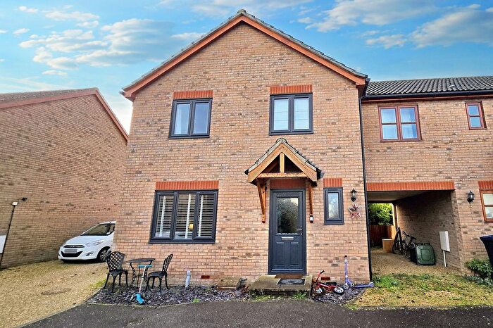 3 Bedroom Detached House For Sale In St. Marys View, Burwell, CB25