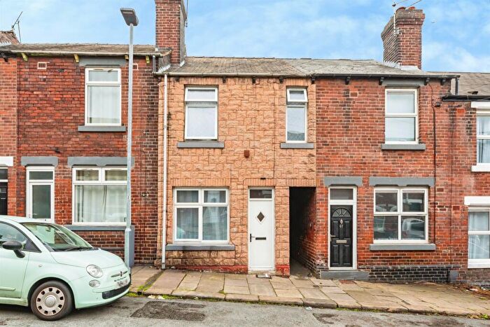 Terraced House For Sale In Dovercourt Road, Rotherham, S61