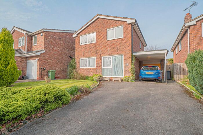 4 Bedroom Detached House For Sale In Earlswood Road, Dorridge, B93