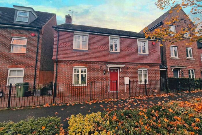 4 Bedroom Detached House To Rent In Harrier Way, Jennett`S Park, RG12