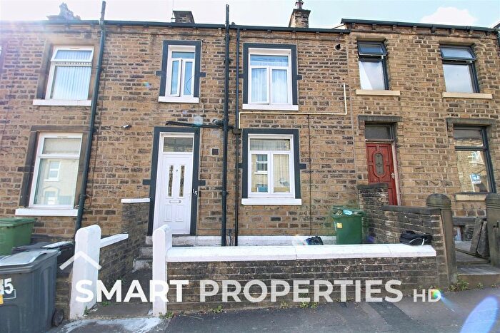 3 Bedroom Terraced House To Rent In Crosland Street, Huddersfield, HD4