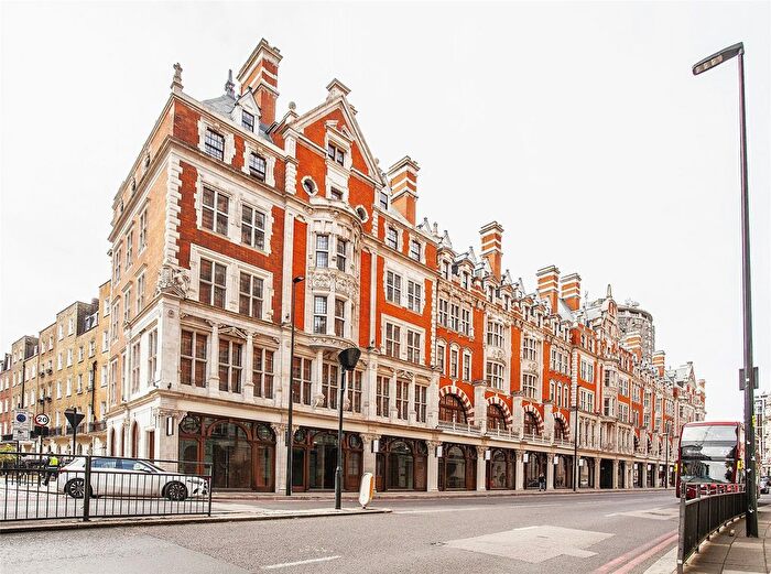 3 Bedroom Flat For Sale In Knightsbridge Gate, Apartment, Knightsbridge, London, SW1X