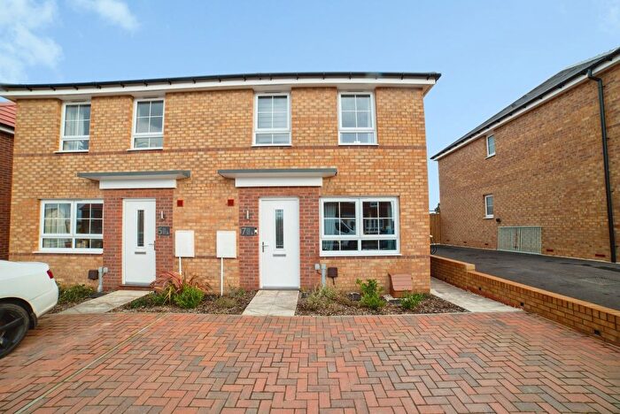 3 Bedroom Semi Detached House For Sale In River Otter Holt, Sutton-In-Ashfield, Nottinghamshire, NG17