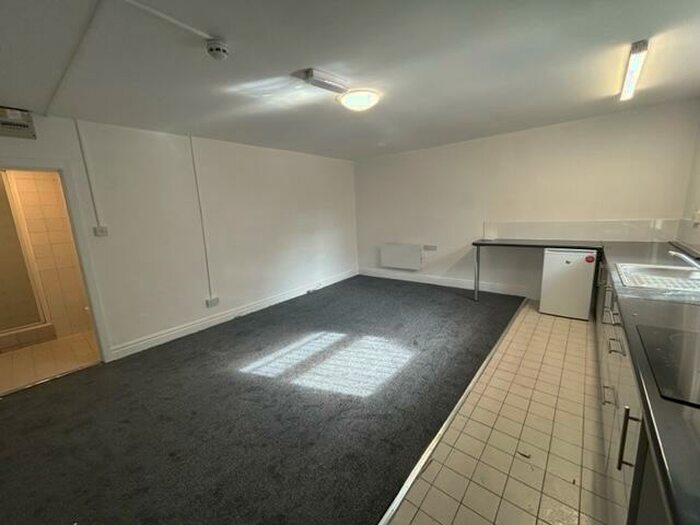 Studio To Rent In Providence Avenue, Woodhouse, Leeds, LS6