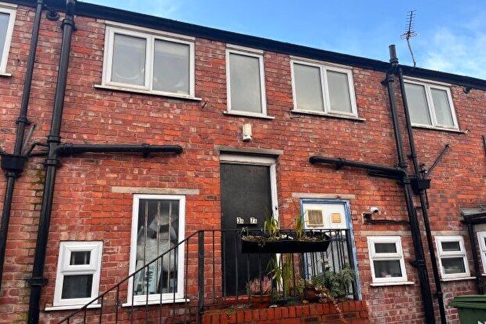 2 Bedroom Flat To Rent In Great Sankey, Warrington, WA5