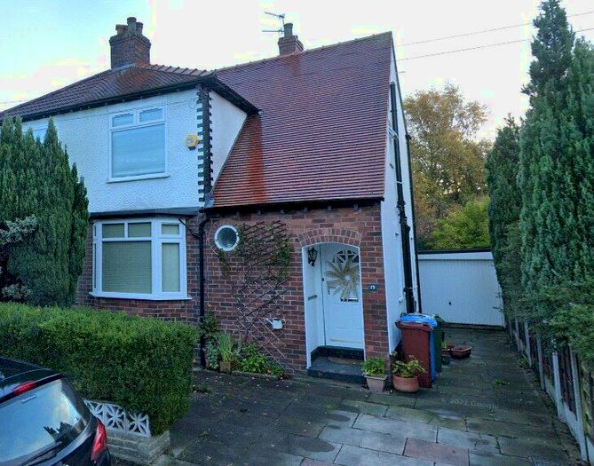 3 Bedroom Semi-Detached House To Rent In Ambrose Drive, West Didsbury, Manchester, Manchester, M20