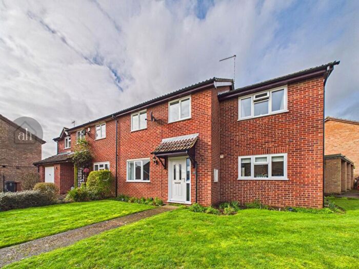 4 Bedroom Semi Detached House For Sale In Bennett Avenue, Elmswell, IP30