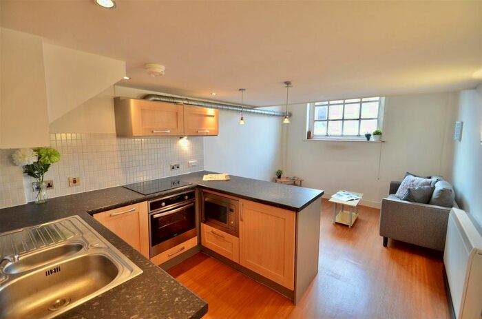1 Bedroom Flat To Rent In George Street, Nottingham, NG1