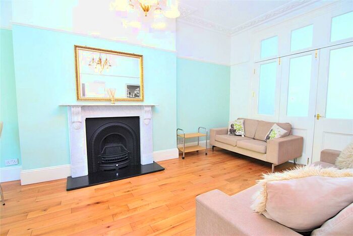 1 Bedroom Property To Rent In Yonge Park, Finsbury Park, London, N4