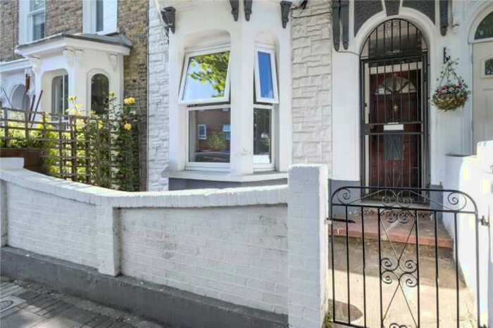 1 Bedroom Terraced House To Rent In Clifden Road, London, E5