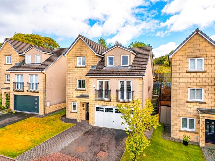 5 Bedroom Detached House For Sale In Academy Place, Bathgate, EH48