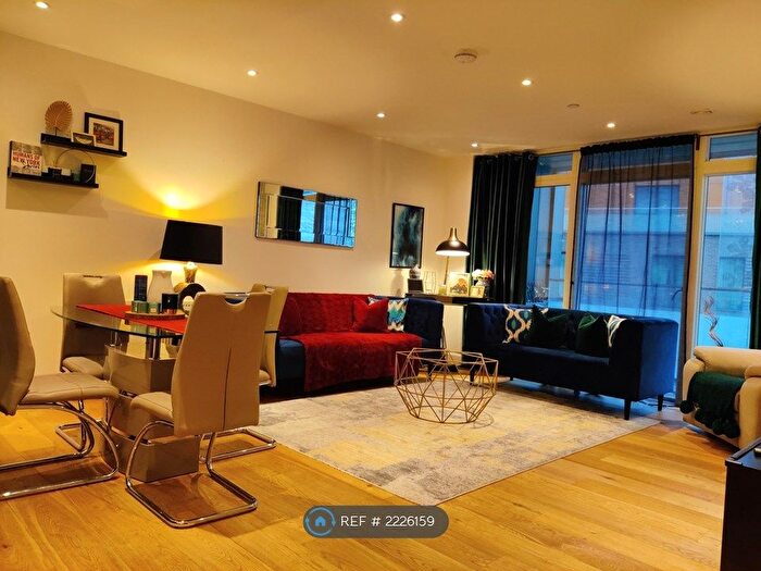 2 Bedroom Flat To Rent In Hugero Point, London, SE10