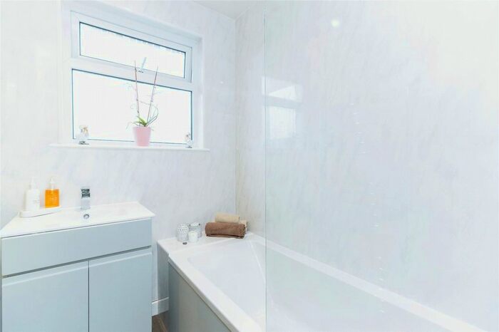 3 Bedroom Bungalow For Sale In Trevanion Road, Trewoon, St. Austell, Cornwall, PL25