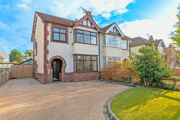 3 Bedroom Semi-Detached House For Sale In Chester Road, Helsby, Frodsham, WA6