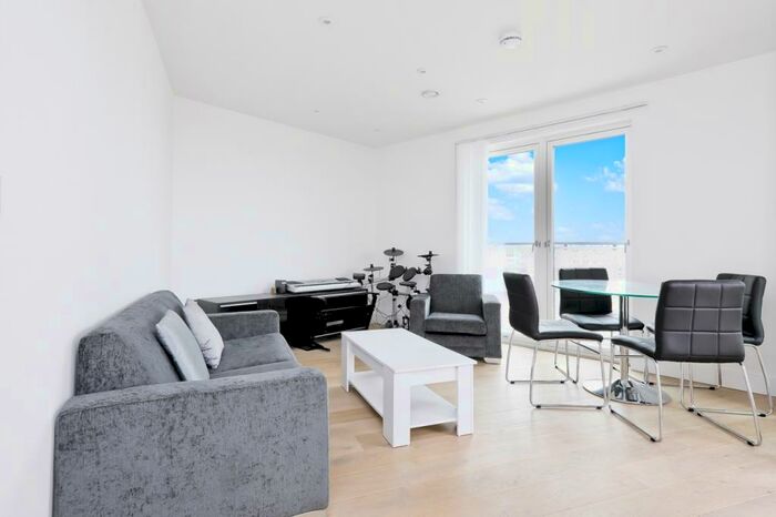 2 Bedroom Apartment To Rent In Cube Building, Banyan Wharf, Islington, N1