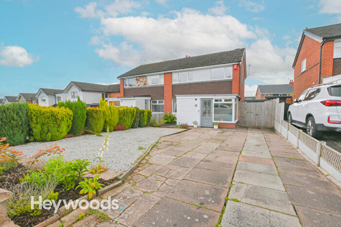 3 Bedroom Semi-Detached House For Sale In Geneva Drive, Westlands, Newcastle-under-Lyme, ST5