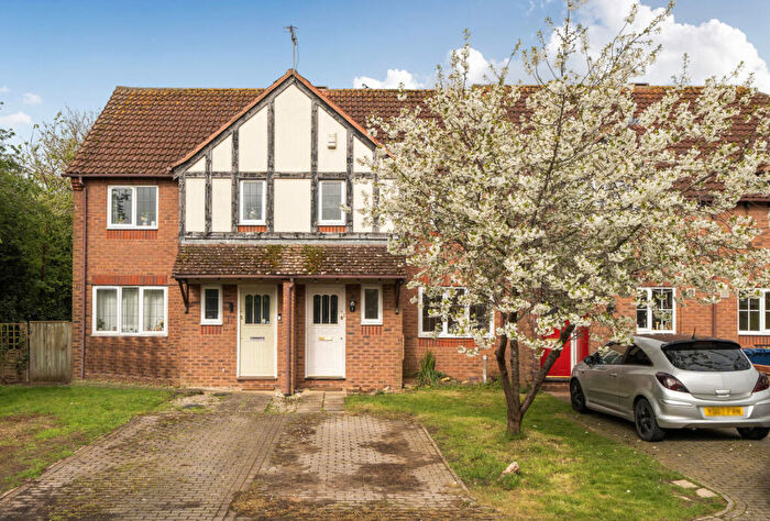 3 Bedroom Terraced House For Sale In Ashlea Meadow, Bishops Cleeve, Cheltenham, Gloucestershire, GL52