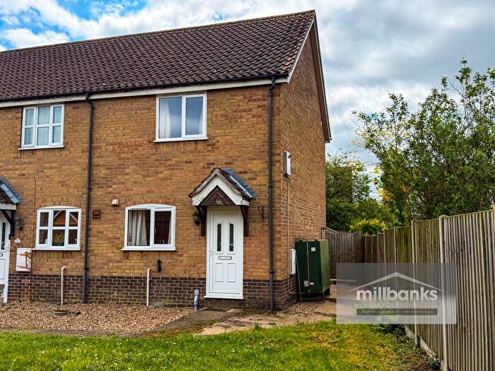 2 Bedroom End Of Terrace House For Sale In Yew Tree Road, Attleborough, Norfolk, NR17