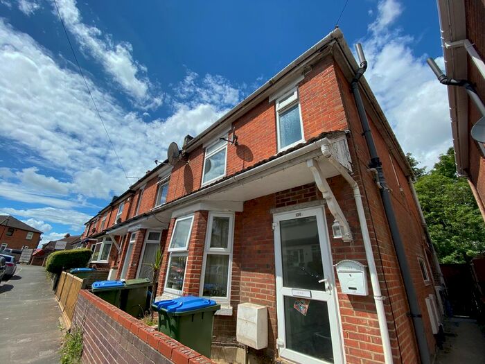 1 Bedroom Flat To Rent In Percy Road, Southampton, SO16