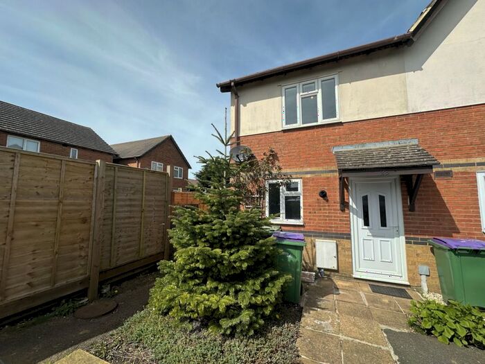 2 Bedroom Terraced House To Rent In Woodcock Gardens, Hawkinge, CT18
